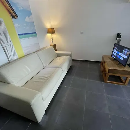 Neuf, 2 Chambres, Terrasse Plein Sud A *